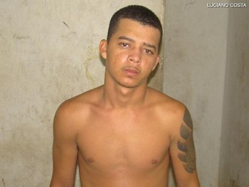 Preso jovem acusado de porte ilegal de arma