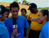 Neymar e Marta se divertem em pelada