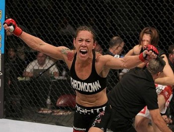 Cris Cyborg venceu Hiroko Yamanaka em apenas 16 segundos