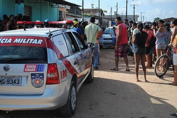 Rua Vila Rica, Mata do Rolo, Rio Largo, homicídio de Arielson Pedro Torres da Silva.