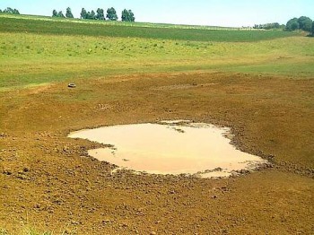 Em Santo Augusto, na Região Noroeste, açude secou