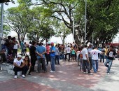 Agentes de endemias protestam em frente a Câmara de Maceió