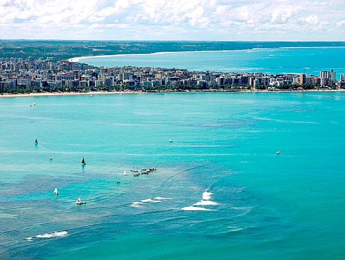 Orla marítima de Maceió é considerada a mais bonita do país