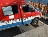 O condutor de uma ambulância Cidadã de Junqueiro perdeu o controle do veículo e colidiu com a mureta da Ponte Divaldo Suruagy