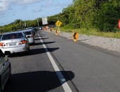 Mesmo com duplicação, condutores enfrentam congestionamento na AL 101 Sul durante a volta do feriado de Páscoa