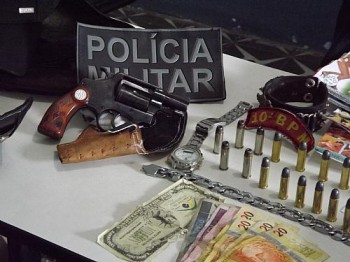 PM prende homem por porte ilegal de arma de fogo