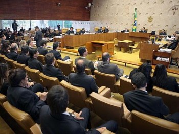 O placar agora é de 7 votos a 1 a favor da prática