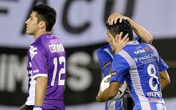 Marcos Mondaini comemora o primeiro gol do Emelec no Defensores del Chaco