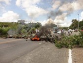 Congestionamento ultrapassa um quilômetro nos dois sentidos