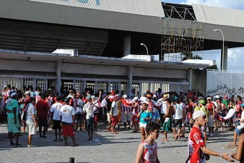 Mapa da entrada das torcidas no Rei Pelé