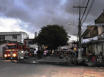 Segundo os moradores, o local se tornou um esgoto a céu aberto