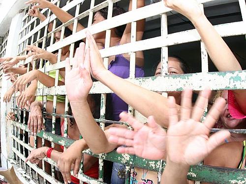 Foto divulgada pela CPI do Sistema Carcerário mostra presídio superlotado em Rondônia