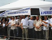 Manifestantes foram impedidos de ter acesso ao centro de convenções