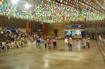 Concurso mantém viva tradição de quadrilha matuta