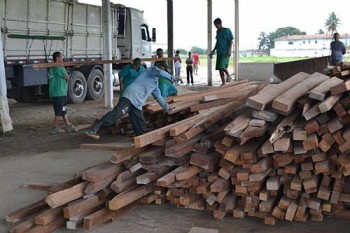 Lote encheu cinco carretas e será usado nas oficinas do sistema prisional