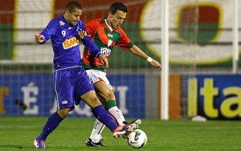 Wellington Paulista fez o primeiro gol da vitória do Cruzeiro