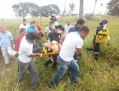 Motorista capota veículo ao tentar desviar de buraco na AL-110