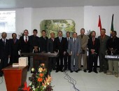 Pastor Sérgio Corrêa (3º à esquerda) recebeu a visita de mais 12 pastores do campo batista alagoano no aniversário da IBUtinga