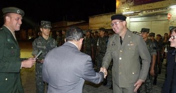 coronel Wellington Bittencourt, comandante do 3°BPM, foi um dos homenageados pelo reconhecimento as atribuições profissionais a Unidade do Exército Brasileiro.