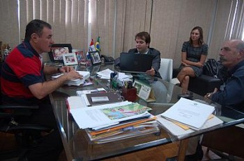 Prefeito se reuniu com empresários