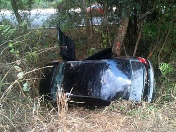 Carro da Presidência da República que capotou no Lago Sul, em Brasília, nesta sexta-feira