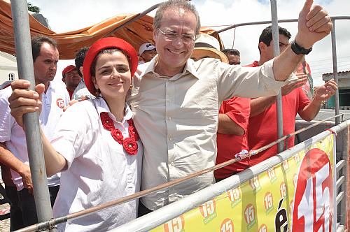 Campanha de Juliana em Mar Vermelho teve o reforço do senador Renan