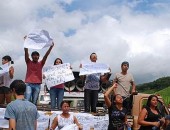 Estudantes e professores de Côlonia Leopoldina protestam