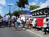 Mobilização protesta contra aumento de passagem e transporte coletivo precário