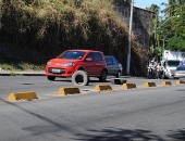 Furto de boca de lobo compromete o tráfego de veíuclos