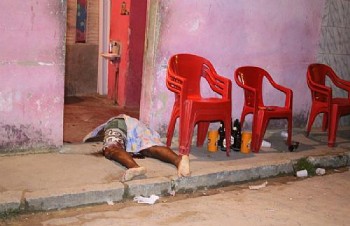 Josinaldo foi morto a tiros na porta de um bar