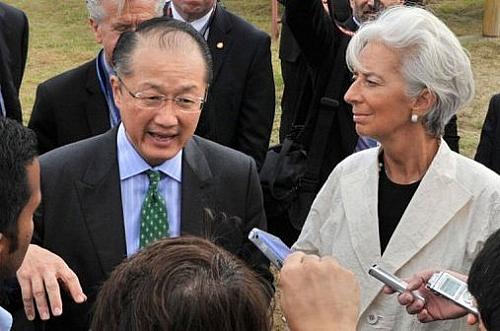 A diretora do FMI, Christine Largade, e o presidente do Banco Mundial, Jim Yong