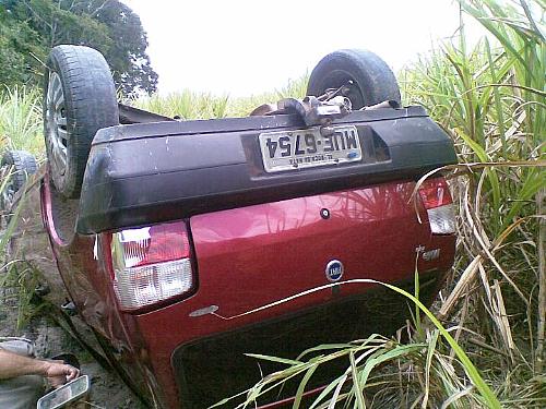 Polícia recupera Fiat Uno roubado em Boca da Mata