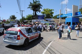 Alunos protestam contra nova paralisação na Educação de Alagoas