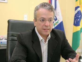 Secretário Adriano Soares