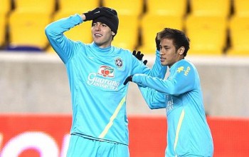 Kaká está de volta à Seleção, enquanto Neymar se consolidou como astro da equipe