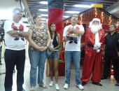 Papai Noel recebe cartinhas de crianças nos Correios