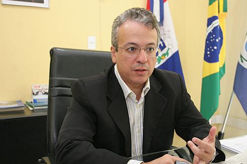 Secretário de Estado da Educação e do Esporte, Adriano Soares