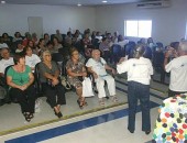 No encerramento da 4ª Turma do Grupo de Envelhecimento Ativo, os participantes apresentaram performances musicais e expuseram artes manuias no Centro de Estudos da Santa Casa