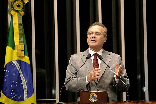 Renan usa rede nacional para prestação de contas sobre medidas adotadas no Senado