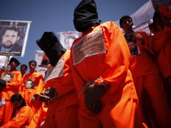 Prisioneiros de Guantánamo estão há 60 dias em greve de fome como forma de protesto contra suas prisões e condições do centro de detenção