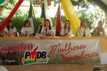 Mulheres de várias regiões participaram do encontro do PMDB Mulher