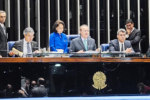 Renan recebeu telefonema de agradecimento da presidente Dilma Rousseff