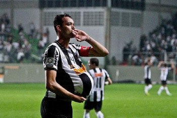 Zagueiro do Galo