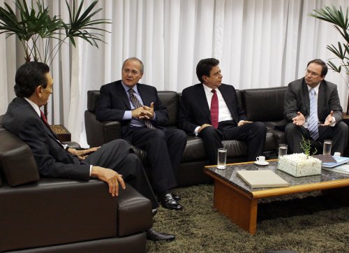 Renan e Luciano Barbosa na época em que estiveram com Lobão discutindo a construção da nova subestação