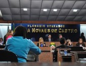 Vereadores aprovam projetos para convocação de novos servidores