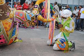 Giro de folguedos e Palco giratório movimentam Centro de Maceió