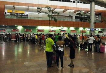 Funcionários fazem protesto no Aeroporto Internacional Zumbi dos Palmares