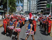 Inclusão é tema de caminhada na orla de Maceió