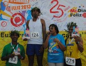 Vencedores da Corrida Feliz recebem premiação