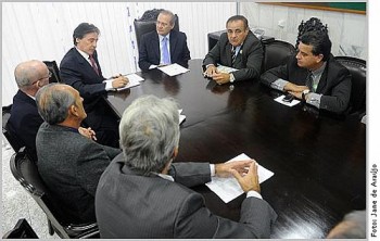 Renan e Eunício Oliveira se reuniram com representantes dos agricultores